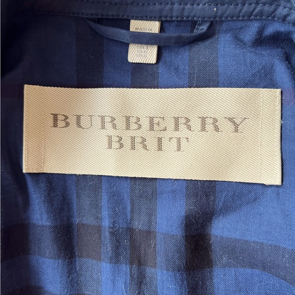 Burberry Brit Trench - Picture 6 of 11